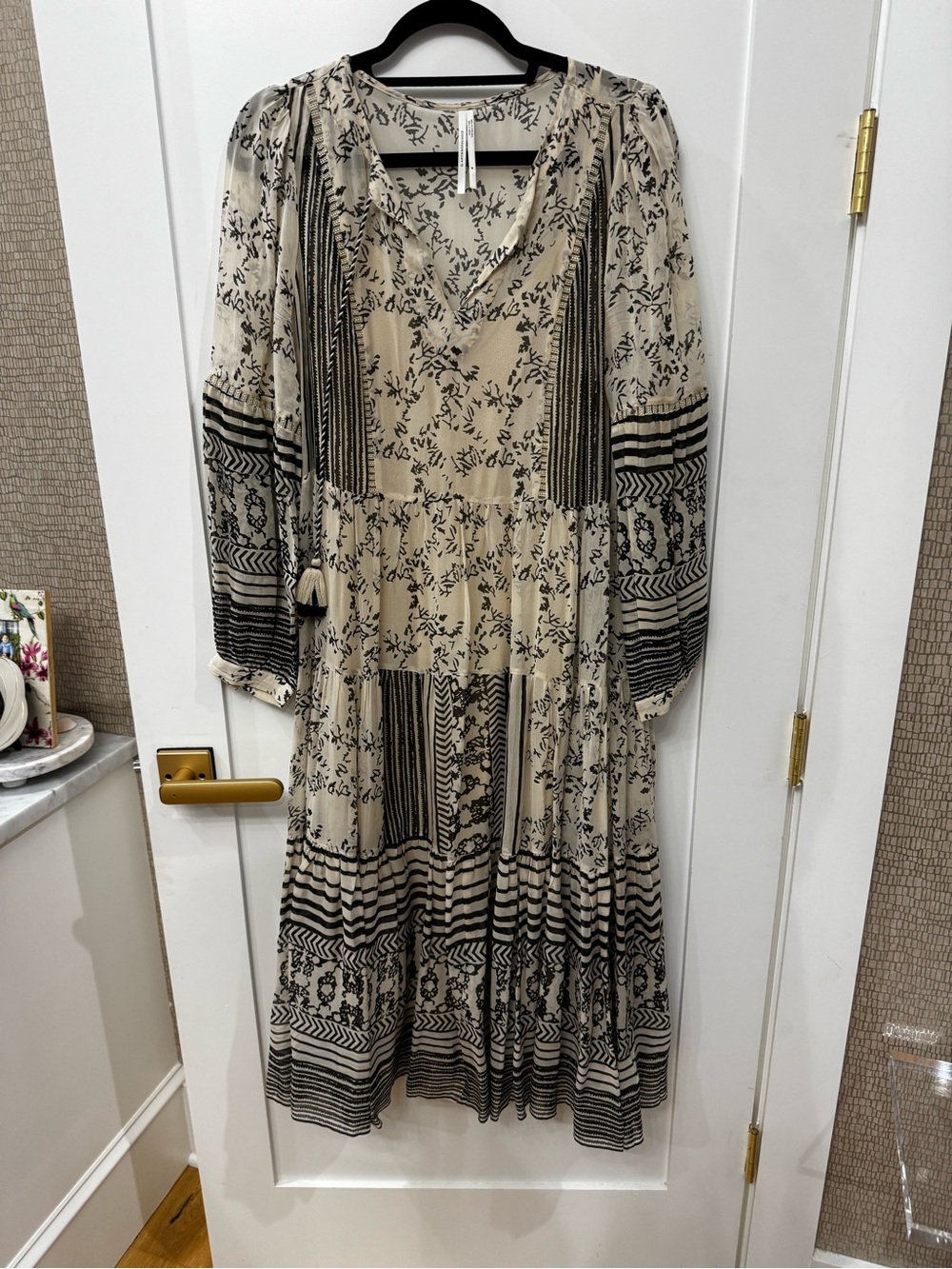 NWOT Anthropologie Tiered Midi Dress in Cream and Black Botanical Print - Picture 6 of 6